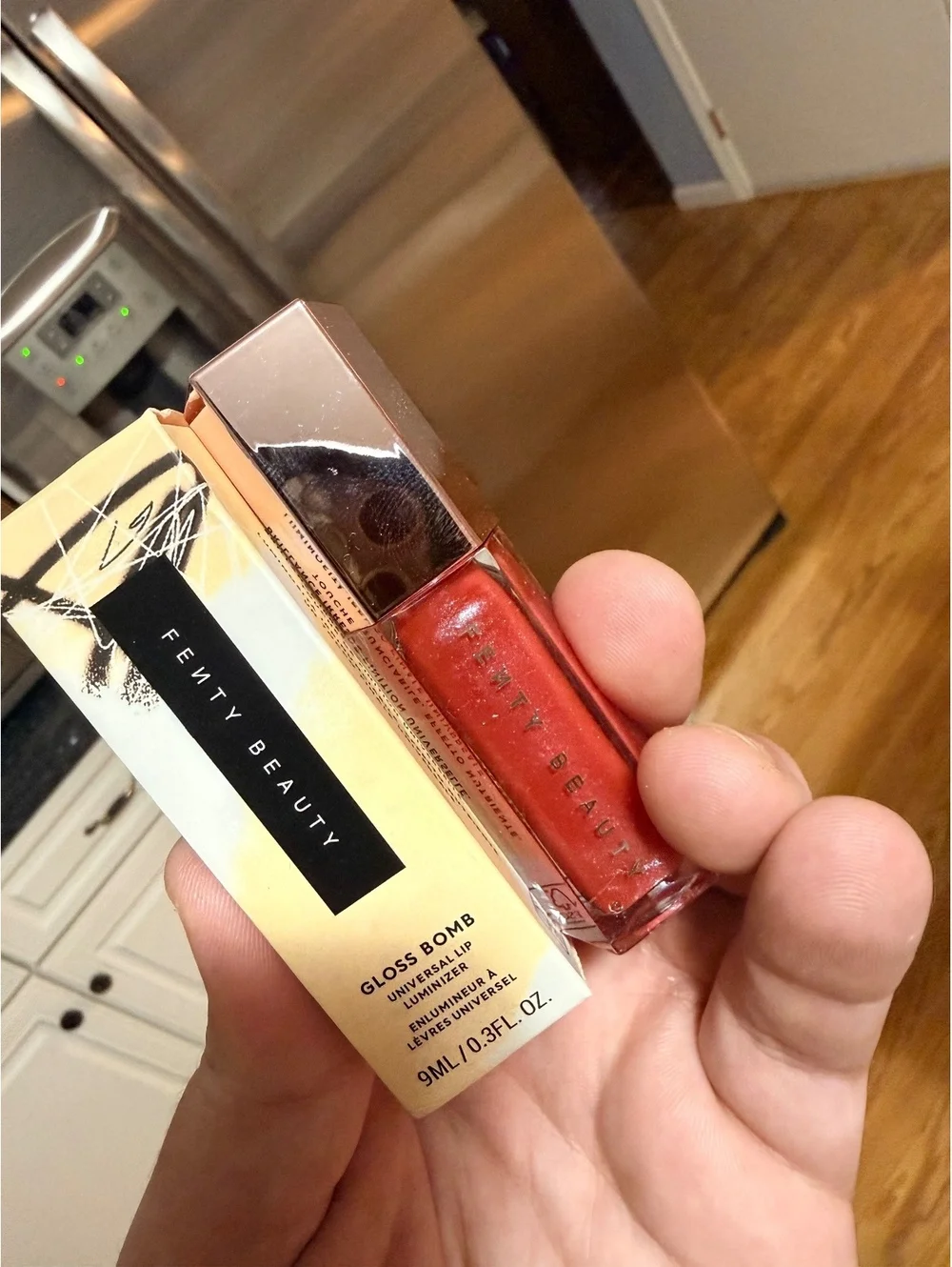 Fenty Beauty Gloss Bomb Universal Lip Luminizer Riri 08